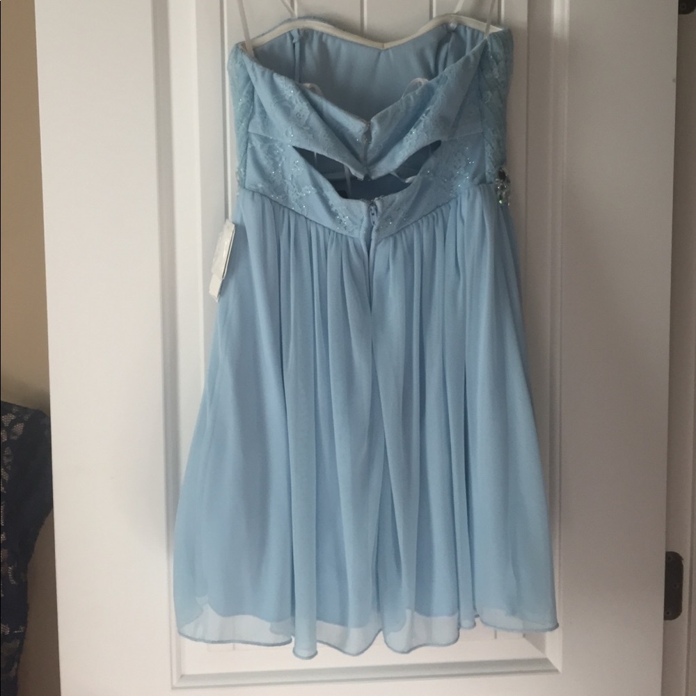 Prom Dress - Picture 2 of 3